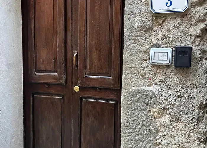 La Torretta * 皮亚恩卡斯塔尼亚伊奥